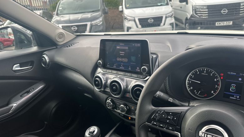 Nissan Juke 1.0 DiG-T 114 Acenta 5dr Petrol Hatchback